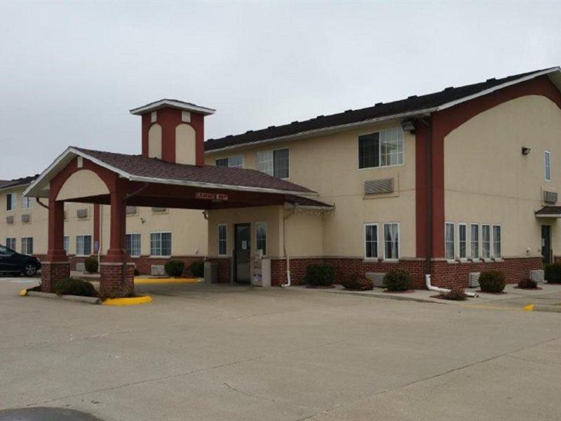 Super 8 By Wyndham Mt. Carmel Il Hotel Mount Carmel Bagian luar foto