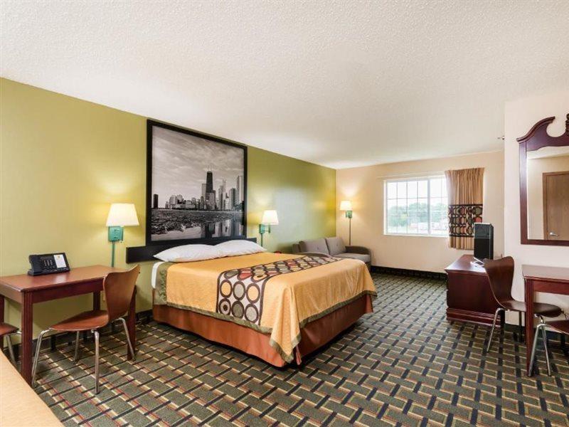 Super 8 By Wyndham Mt. Carmel Il Hotel Mount Carmel Bagian luar foto