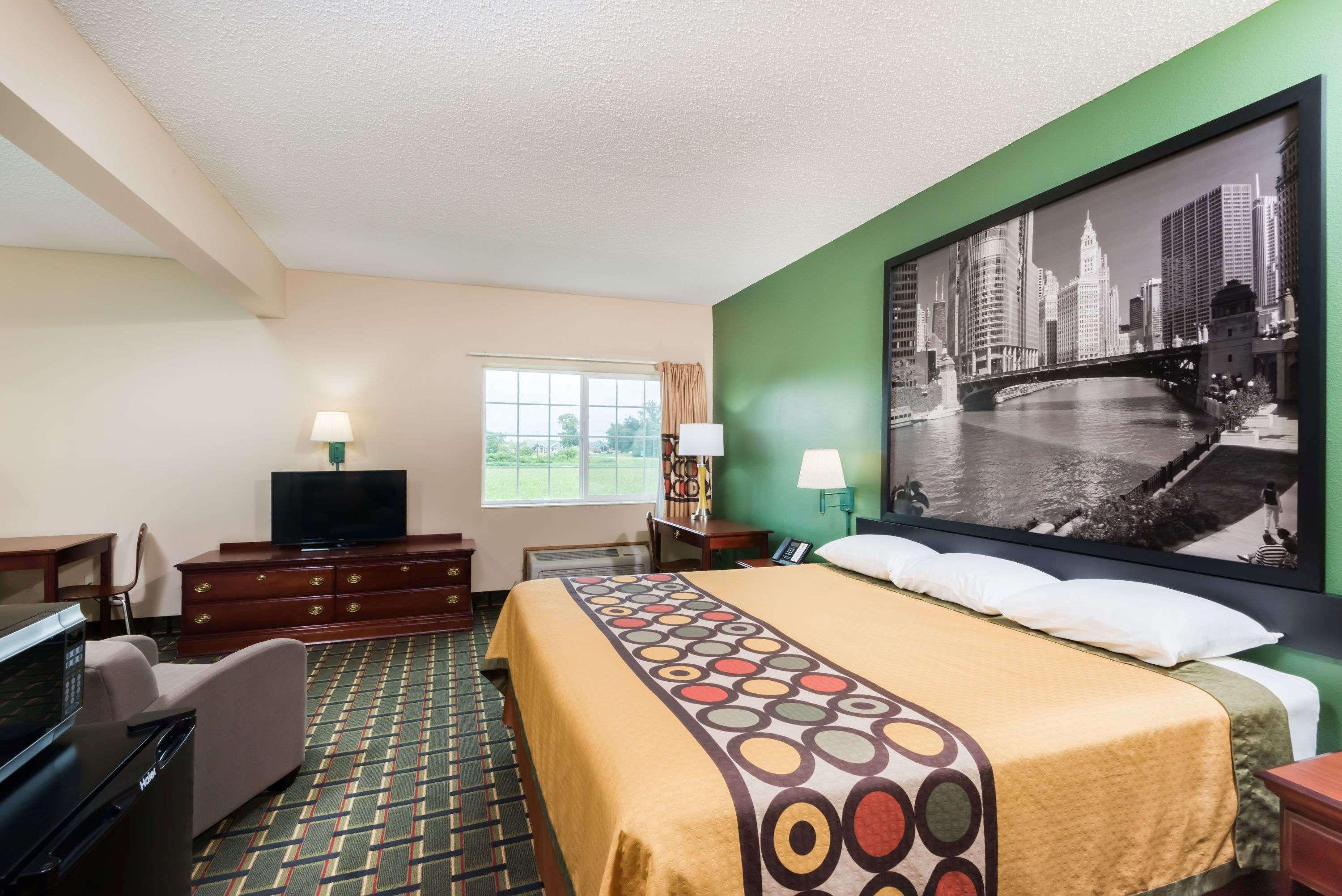 Super 8 By Wyndham Mt. Carmel Il Hotel Mount Carmel Bagian luar foto