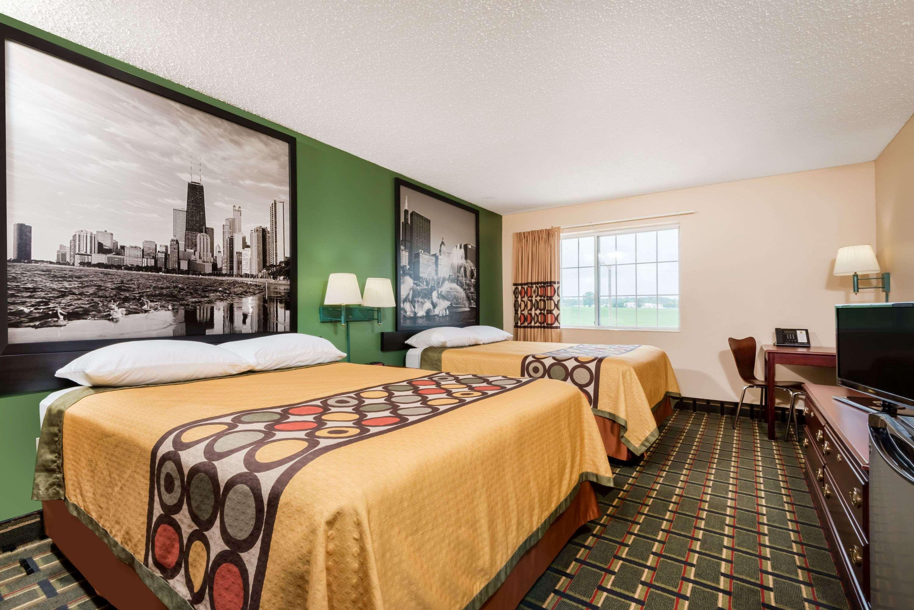 Super 8 By Wyndham Mt. Carmel Il Hotel Mount Carmel Bagian luar foto
