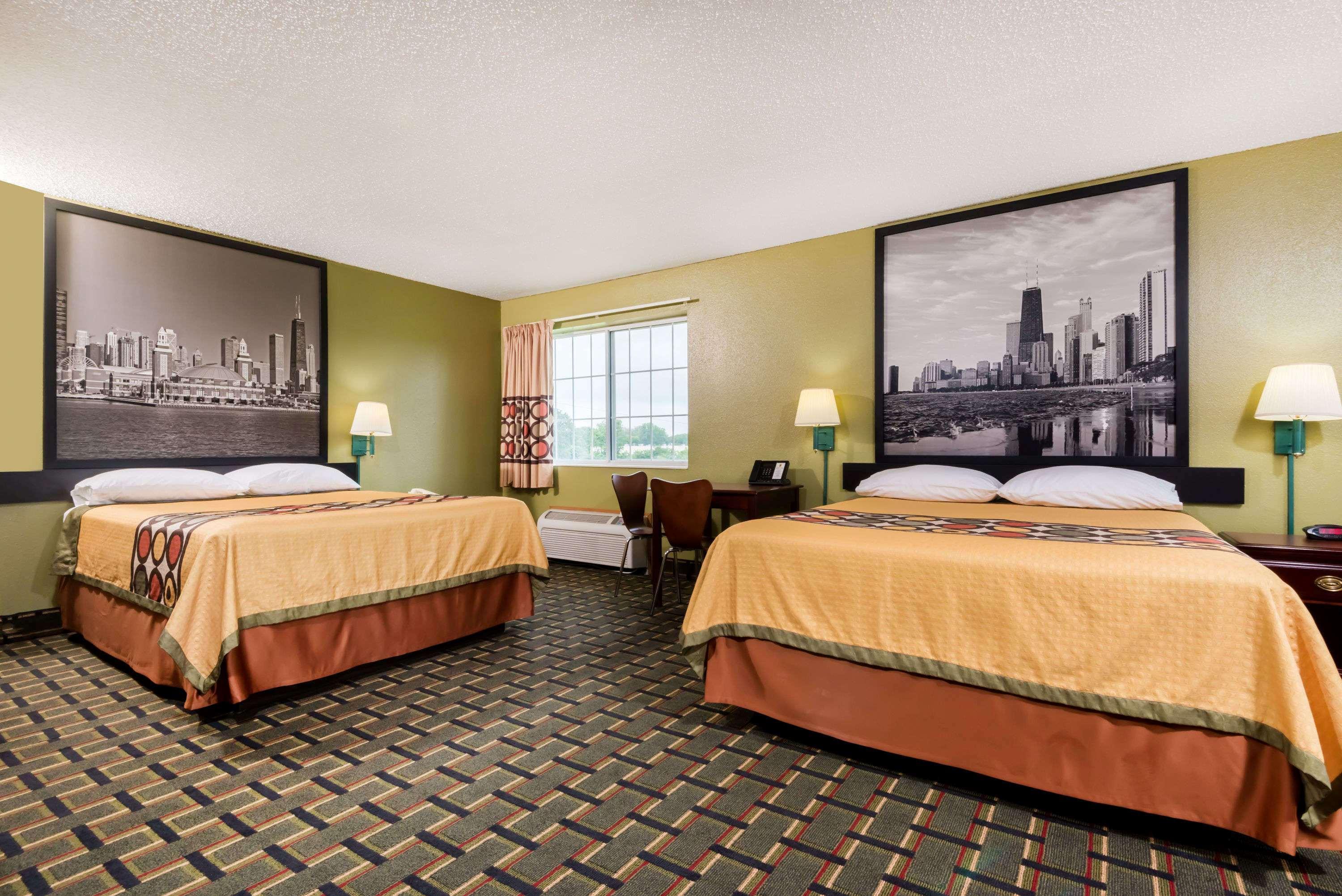 Super 8 By Wyndham Mt. Carmel Il Hotel Mount Carmel Bagian luar foto